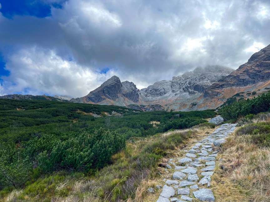 Tatry :: Kościelec, z którego halny chciał nas&nbsp;zdmuchnąć
